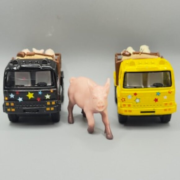 Lot of 2 Die-Cast Farm Trucks w/ Animals + Plastic Farmhouse Toy - Picture 1 of 16